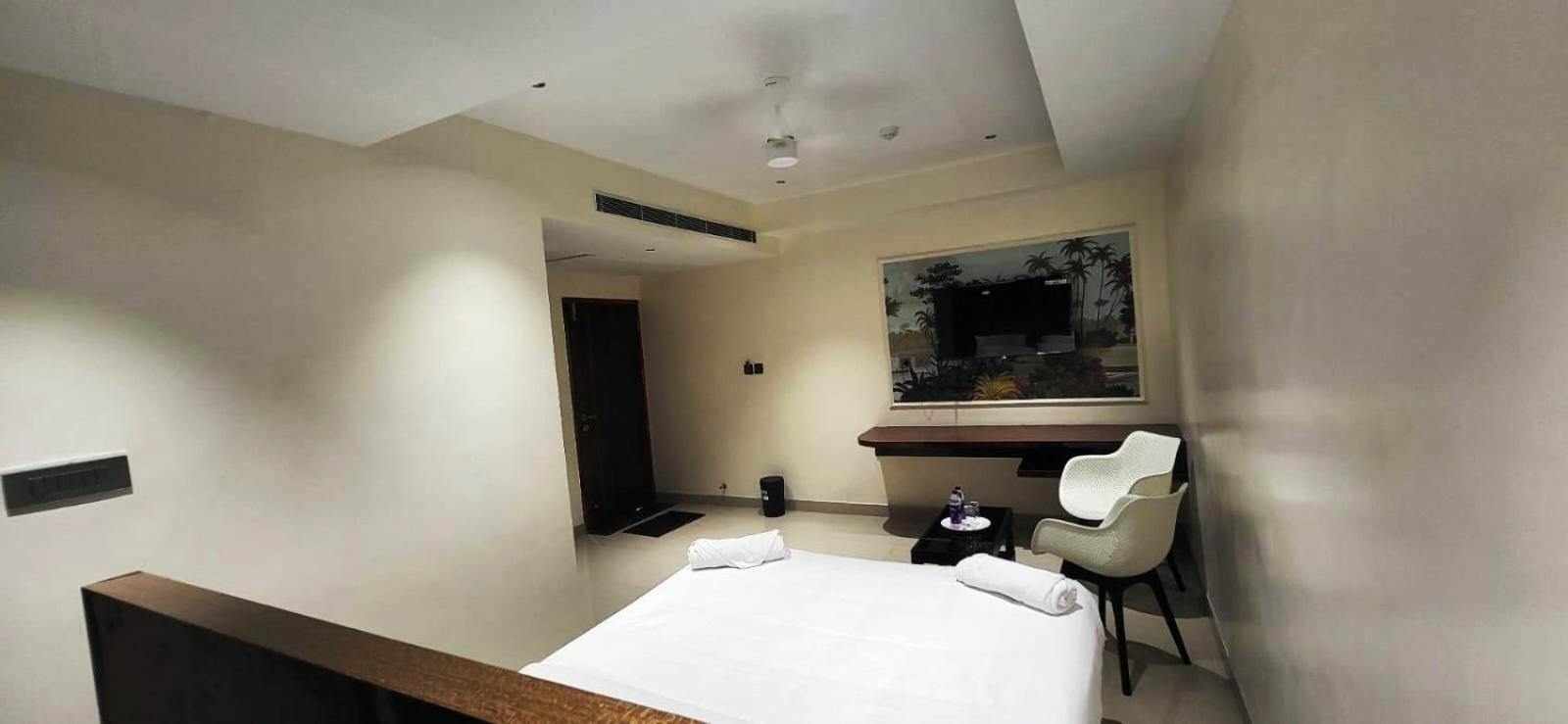 Model Grand Inn بيلاري المظهر الخارجي الصورة
