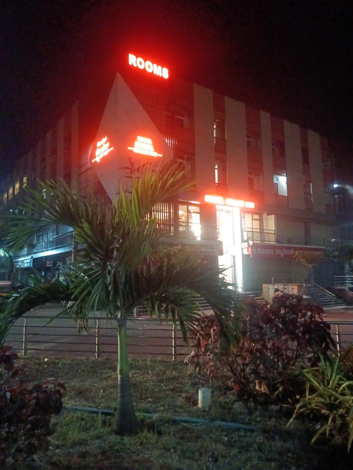 Model Grand Inn بيلاري المظهر الخارجي الصورة