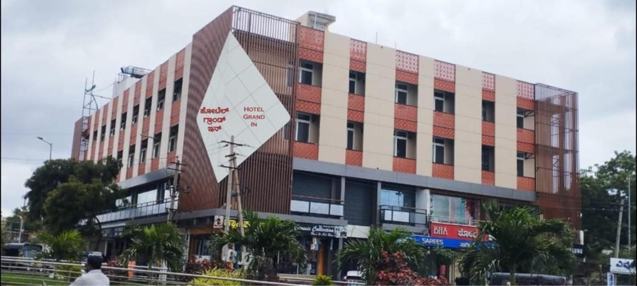 Model Grand Inn بيلاري المظهر الخارجي الصورة